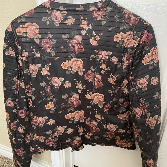Forever 21 Floral Faux Leather Jacket - Picture 2 of 4